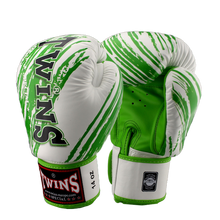 Load image into Gallery viewer, Leather Fancy Gloves
